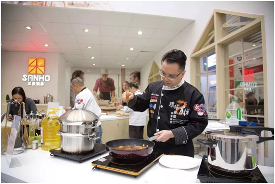 1531377243167763XH04.png blob.png